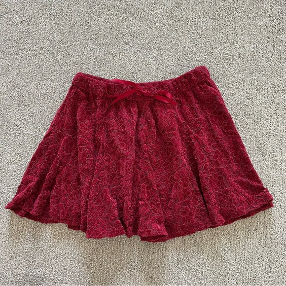 Aerie Lace Godet Skirt in Cherry‎ Tart Size Small - Picture 2 of 9